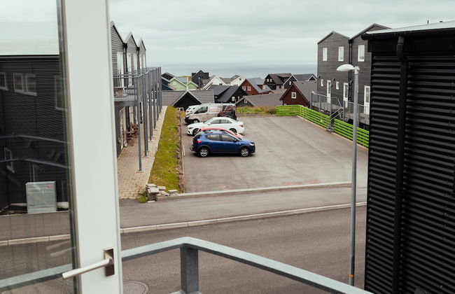 Delightful 2 Bedroom Apt | Balcony | Parking - Foto 1