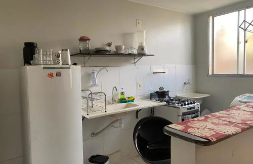 Apto térreo com garagem, quintal condomínio com portaria 24h - Foto 3