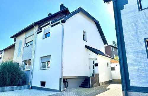 Relax Home Eschweiler Sauna & Gemütlichkeit, WLAN, Netflix, Kingsize Betten, Enspannung - Foto 38