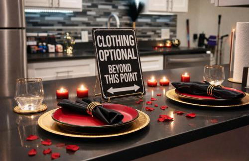 Red Chamber Hot Tub Couples Retreat - Foto 17