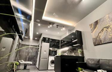 Luxury Black and White Interior Apartments & Rooftop Terrace - Foto 5