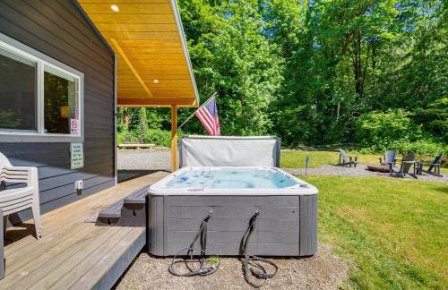 Deck, Hot Tub and Views Sleek Getaway in Index! - Foto 21