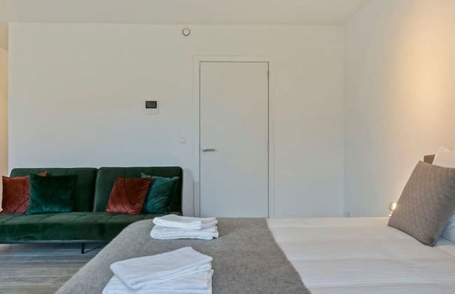 Spacious 3 Bedroom Apartment With Private Garage - Foto 8