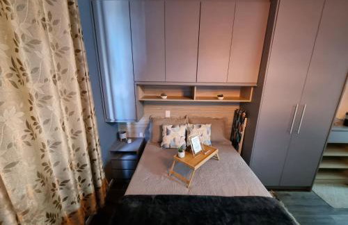 Flat luxo, mobiliado c/ ar, wi-fi, pisc. e academia - Foto 10