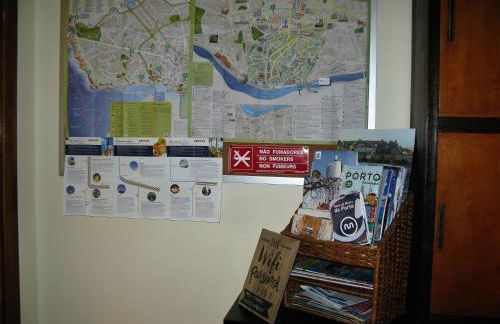 Yellow House - Photo 58