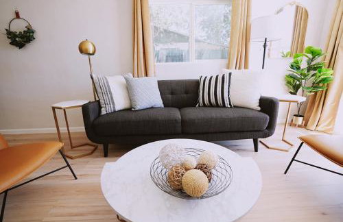 The White House, A Unique ABQ Stay in Central Location near Uptown - Foto 67