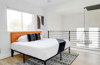 Urban Oasis with Top Houston Attractions nearby - Photo 31