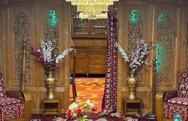 The Mughal Palace Eco Luxury Houseboat - Foto 10