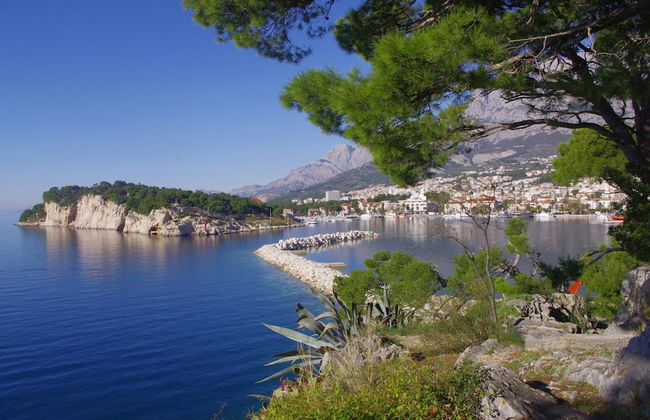 Delightfully Decorated Apartment with Sea View near Beach - Foto 37