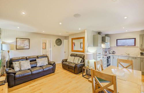 Birch Lodge 13 with Hot Tub - Foto 3