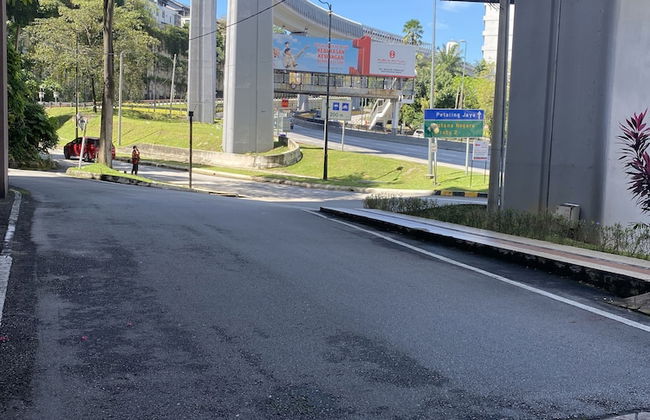 Peninsula Residents All Suite - Photo 47