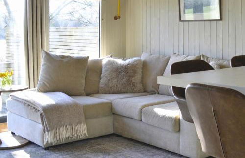 Lavender Lodge - Photo 6