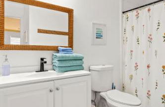 Bright Bay Hideaway - Near Springs - Pet Friendly - Foto 17