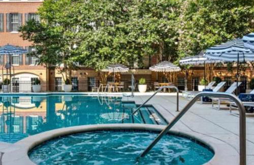 Luxury, Chic, Apt with Game Room, Movie Theatre, & 24hr Gym - Foto 16