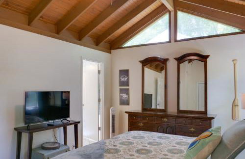 Cozy Tennessee Cabin with Deck, Grill and Fire Pit! - Foto 11