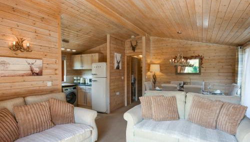 Waterfall Lodge - Photo 3