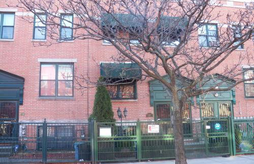 Booking.Com Exxlusive: Fully Furnished One Bedroom Entire Apartment With Full Size Bed. For One Person Or Couple, Soulmate Positive Friendship - Foto 3