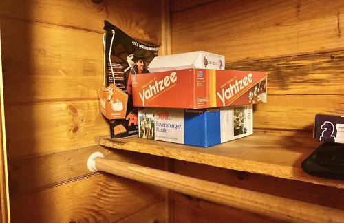 Quiet Ellijay Cabin 2 Master Ensuites, Stunning Views, Hot Tub, Dogs Welcome - Foto 71