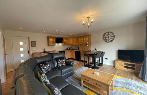 Bumblebee Barn, Luxury contemporary holiday home - Photo 12