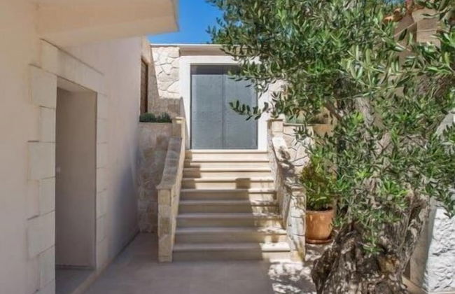 Luxury Villa Dolce Vita with Pool - Photo 37