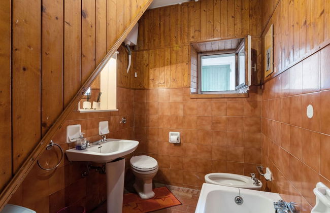 Idyllic Retreat in Tuscany - Photo 13