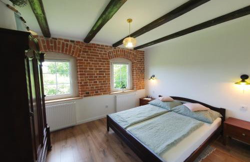 Pod Stromcem - Foto 1