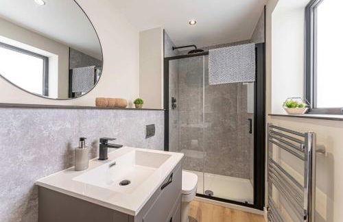 Maple Apartments - Modern 2 Bed Apartment in Derby - Photo 32