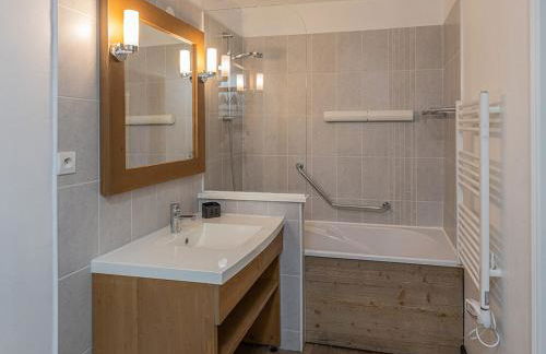 Appartement rénové au centre de La Tania avec parking - FR-1-568-47 - Foto 16