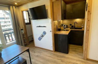 Risoul 1850 studio Résidence LesFlorins2 pour 4 pers avec accès direct sur les pistes - Foto 5