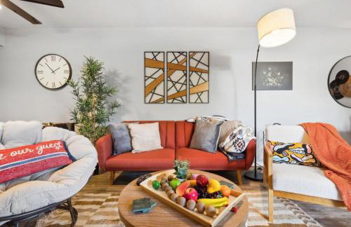 AT and T is steps away 2BD unit - Foto 4