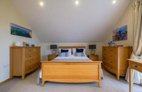 6 The Salterns - Yarmouth - Photo 5