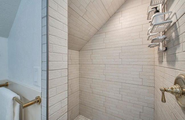 The Valiant Vic - Foto 31