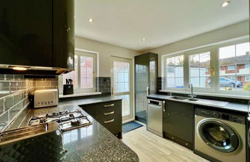 Curzon House Two - Great for Contractors or Family Holidays - Foto 43