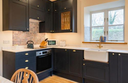 Charming Coach House Retreat Near Sherborne Abbey - Foto 2