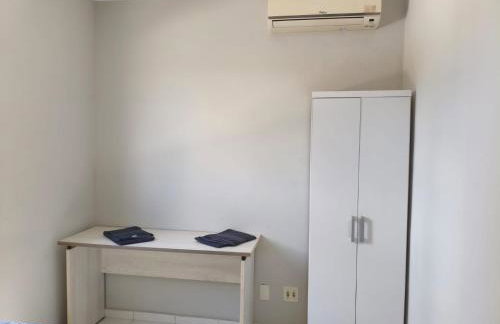 APARTAMENTO COM AR NA SALA e QUARTOS - Foto 20