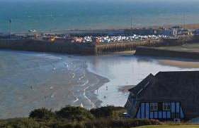 Ocean Whisper - 2 Bedroom Sea Front Apartment - Foto 33