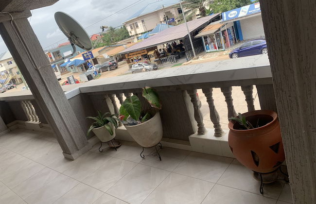 Central Reservations Apartment - Photo 29