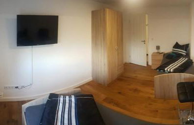 Große Monteurs und Handwerkerwohnung nahe Potsdam Berlin Bad Belzig und Brandenburg Ferienhaus zur weißen Taube - Foto 10