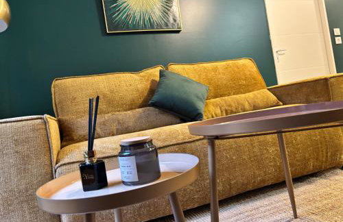 Emerald Chic - Terrace Fiber & Parking - 4 Guests - AC - Foto 12