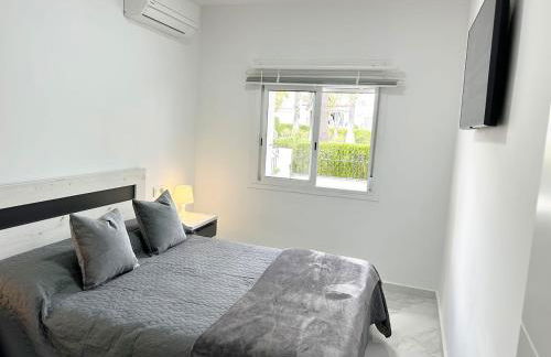 Bungaló junto a la piscina #PRP008 StayOrihuela - Foto 19