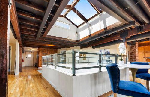 KING Penthouse Sleep8 4Bed 3BR 2BA Swepson Loft - Foto 29