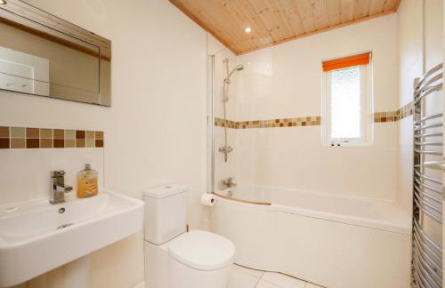 Stargaze Lodge Fritton: Luxury With Hot Tub - Foto 32