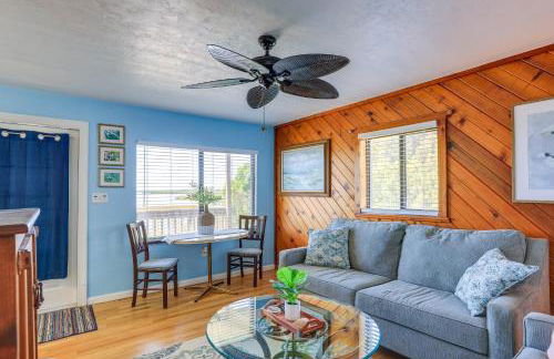 Waterfront Cedar Key Duplex Home Grill and Dock! - Foto 3