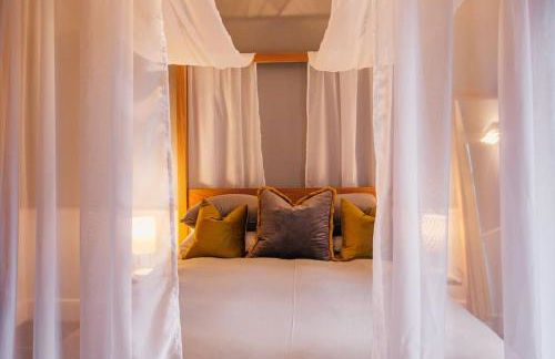 The Old School House, luxury home with hot tub. - Foto 14