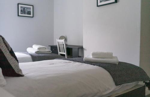 Chestnut House - Sleeps 4 - Pet friendly - Parking - Foto 13