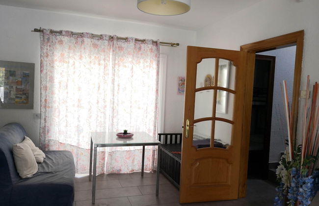 Villa con gran piscina en zona residencial - Photo 16