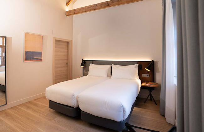 Prisma Suites - Photo 55