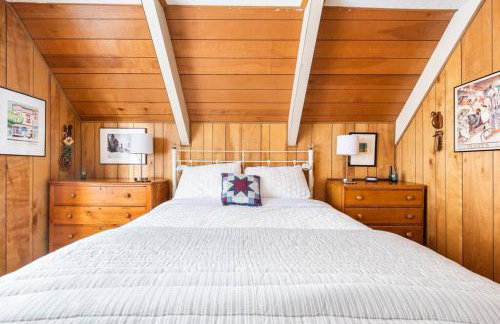 Quaint Cabin in Serene Lakes - Close to Skiing! - Foto 11