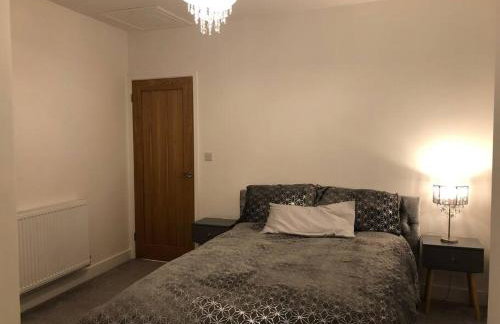 The Villas - Modern Comfort, 15 mins to Silverstone and Milton Keynes - Free parking, Prime, Netflix - Foto 14