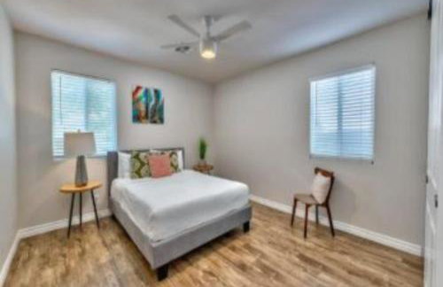 Relaxing 1 Story Villa Hot Tub BBQ By the Strip - Foto 10